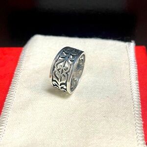 James Avery Retired Open Adorned Band Ring Size 6.5